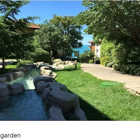 Modern Apt In The Gorgeous Garden Of Eden Complex