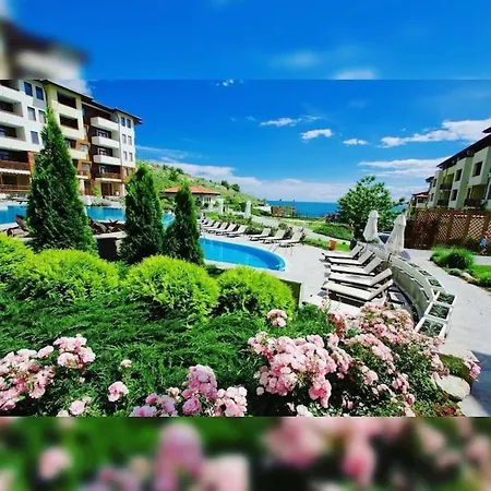 Modern Apt In The Gorgeous Garden Of Eden Complex דירה *